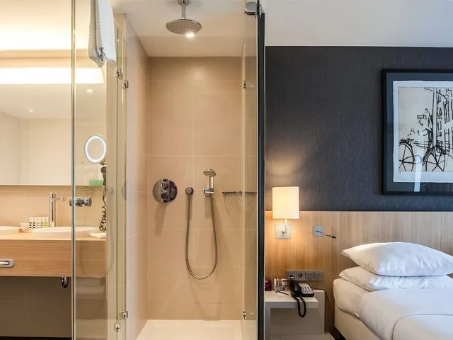غرفة كلاسيكية بسرير مزدوج، Mercure Amsterdam City Hotel 4/4