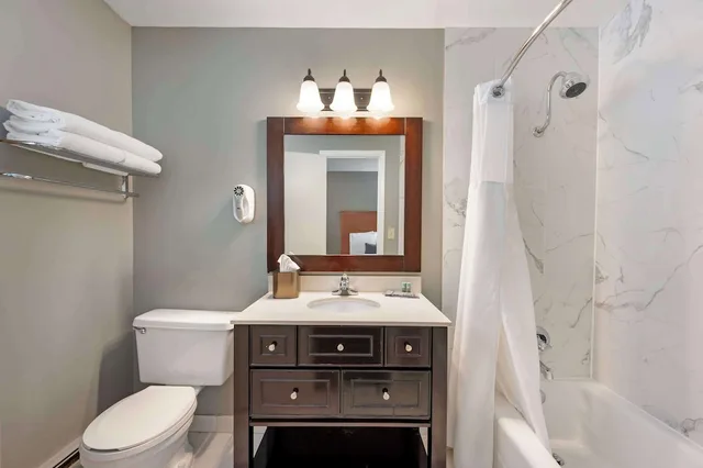 غرفة قياسية بسريرين مزدوجين، Best Western Ptarmigan Lodge 9/9