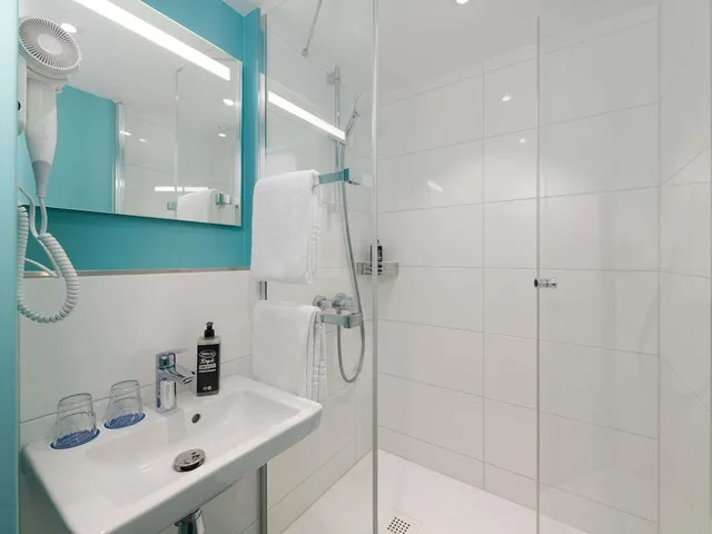 Compact, Double Bed, Garden View، ibis budget Hamburg St Pauli Messe 9/10