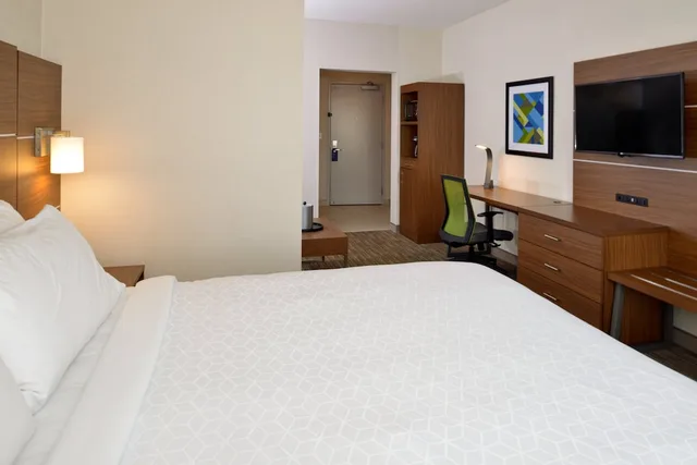 غرفة قياسية بسرير كوين، Holiday Inn Express Lodi 1/5