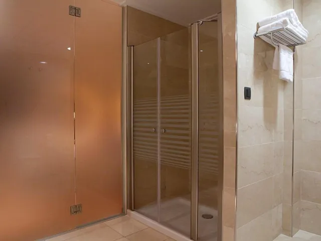 غرفة مفردة بسرير فردي، Hotel Riscal 4/4