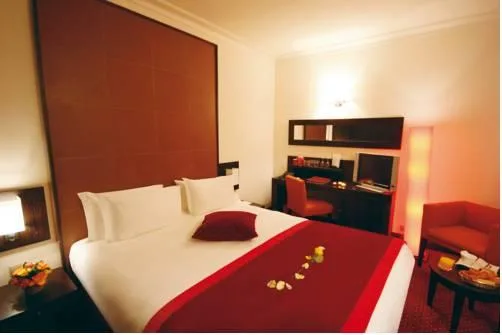 غرفة قياسية بسرير مزدوج، Westside Arc de Triomphe Hotel Ex Hotel Waldorf Arc de Triomphe 2/2