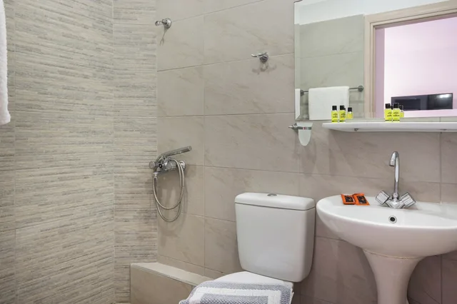 استوديو سوبيريور بسرير كينج، Esplanade Apartments 8/8