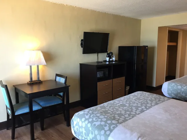 Renovated, 2 Queen Beds, Ocean View، Blu Atlantic Oceanfront Hotel Suites 6/7