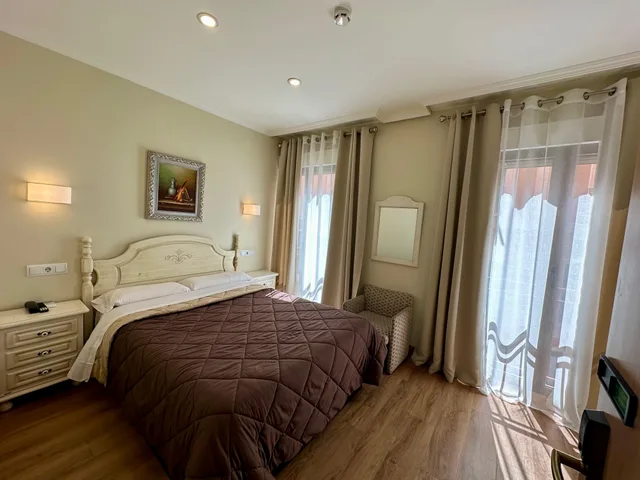 غرفة بسرير مزدوج أو سريرين منفصلين، Hostal Toledo 1/10