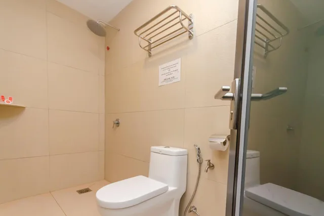 غرفة قياسية بسريرين منفصلين، Oyo 517 Aladdin Hotel 5/5