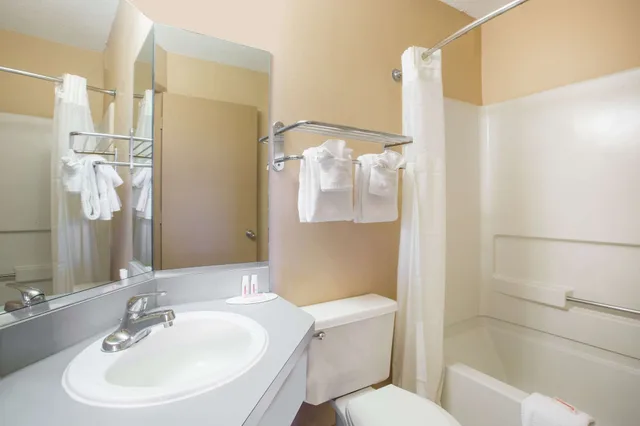 Room, 2 Double Beds, Super 8 by Wyndham Myrtle Beach/Market Common Area 8/9