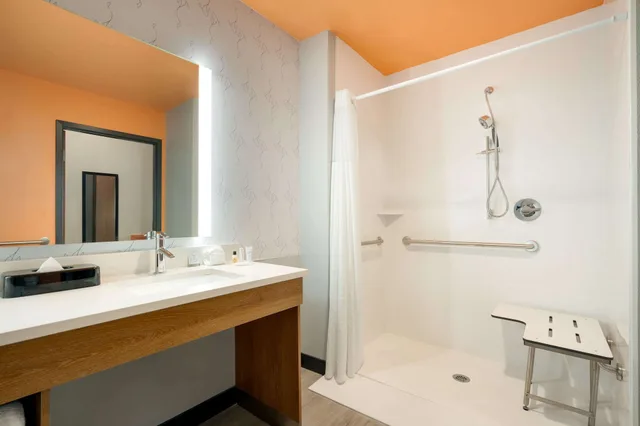 غرفة بسرير كينج لذوي الإعاقة، La Quinta Inn Suites By Wyndham San Antonio Seaworld Lafb 5/6