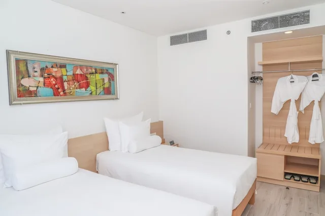شقة بسرير كوين وسريرين منفصلين بغرفتي نوم، NAMAN RETREAT 3/10