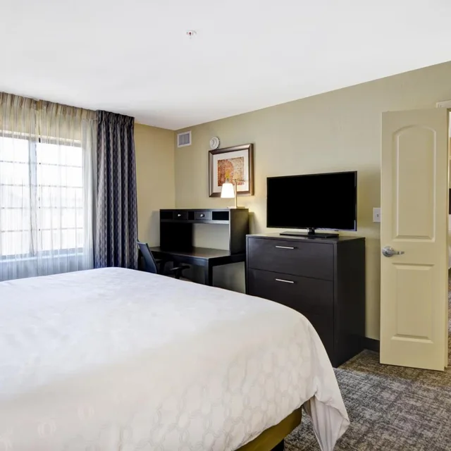 جناح بسرير كينج وسريرين مزدوجين بغرفتي نوم، Staybridge Suites Mt. Juliet - Nashville Area 1/4