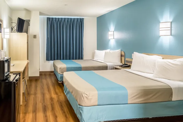 غرفة ديلوكس بسريرين كوين لذوي الإعاقة، Motel6 Lincoln City, OR 1/4