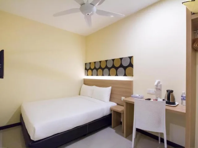 غرفة قياسية بسرير مزدوج، 118 HOTEL MACALISTER 2/6