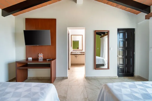 Family, Villa, 1 King and 2 Queen Beds, Villas Coral Huatulco 3/6