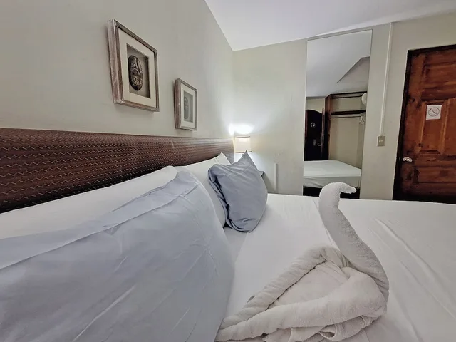 جناح بسرير كينج مع أريكة، Colours Oasis Resort 8/10