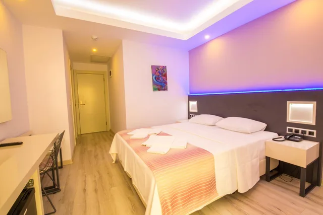 Room, Double Bed, Land View، Datca Sapphire Hotel 6/10