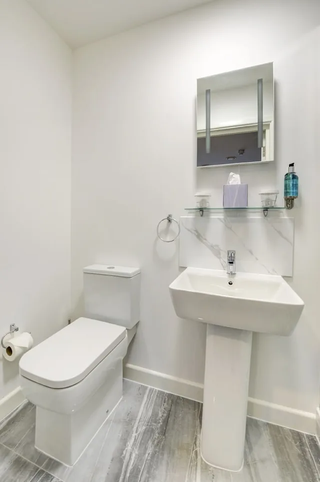 غرفة قياسية بسريرين منفصلين، OYO Plymouth Central Hotel 5/5