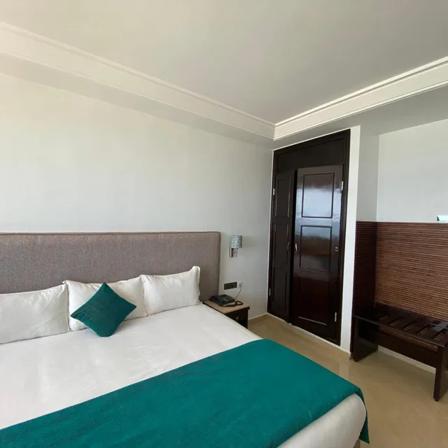 غرفة بسرير مزدوج، Azur Hotel 1/7