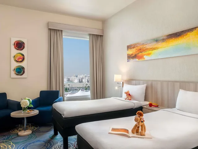 غرفة قياسية بسريرين منفصلين، Ibis Styles Dragon Mart Dubai 5/10