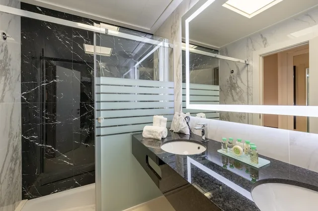 غرفة تنفيذية بسرير كينج، Hotel Saray 7/7