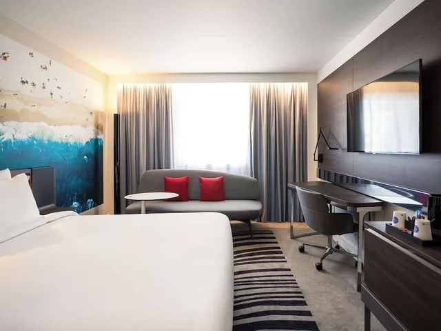 Executive, Double Bed, Sofa, Novotel Bordeaux Centre 6/9