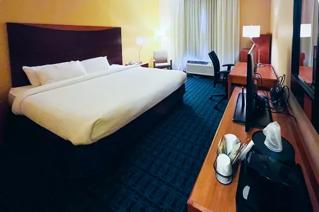 غرفة بسرير كوين، Comfort Inn & Suites Olathe - Kansas City 2/3