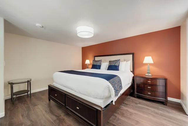 Deluxe, Suite, King Bed, Valley View, Kitchenette، West Sonoma Inn and Spa 2/10