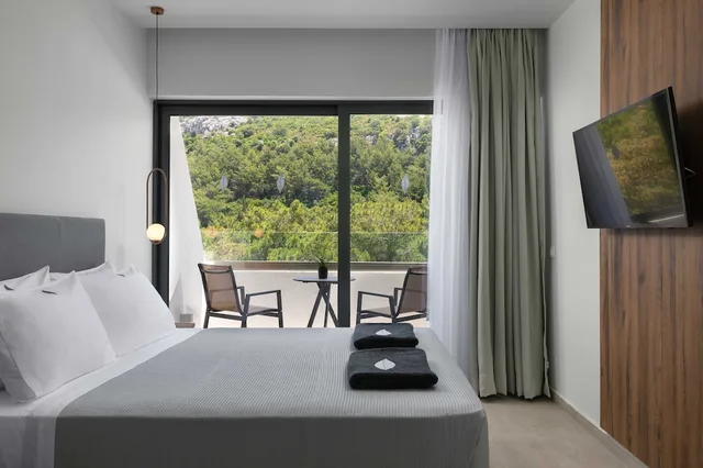 غرفة سوبيريور بسريرين منفصلين بإطلالة على الجبل، Atalanti Boutique Hotel - Adults Only 2/4