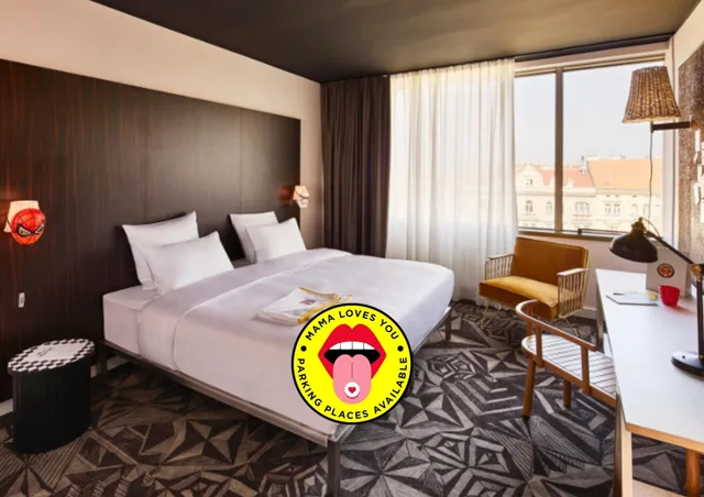 Large Mama, King Bed، Mama Shelter Prague 5/10