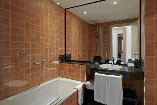 Connecting, Melia, Double Bed, Sea Front، Melia Calvia Beach 7/7