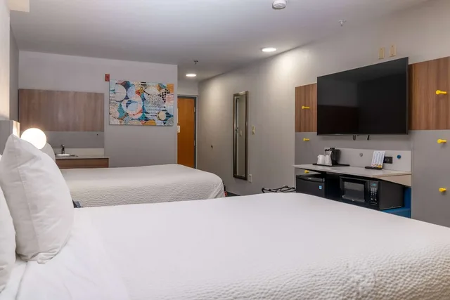 جناح استوديو بسريرين كوين، Microtel Inn and Suites by Wyndham Pigeon Forge 5/8