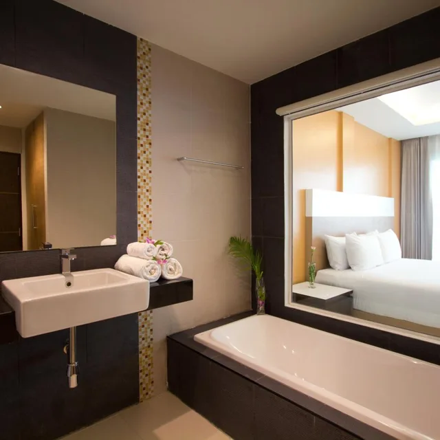 غرفة تنفيذية بإطلالة على البحر، Chanalai Hillside Resort 9/9