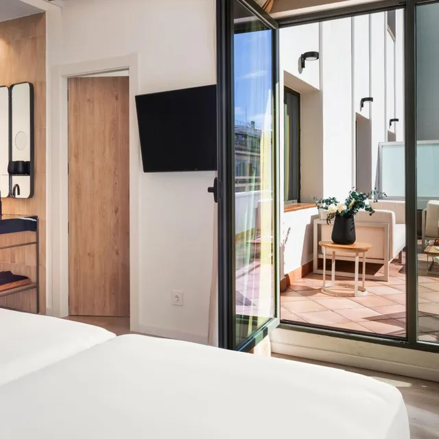 The Level, Suite, Double Bed, Terrace، Melia Granada 5/9