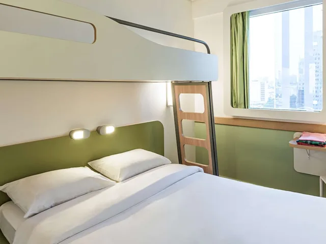 غرفة قياسية بسرير مزدوج وسرير بطابقين، Ibis Budget Manaus 1/10