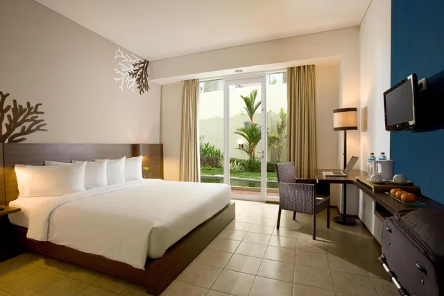غرفة ديلوكس بسرير كوين وسرير مزدوج، Hotel Santika Bangka 1/1