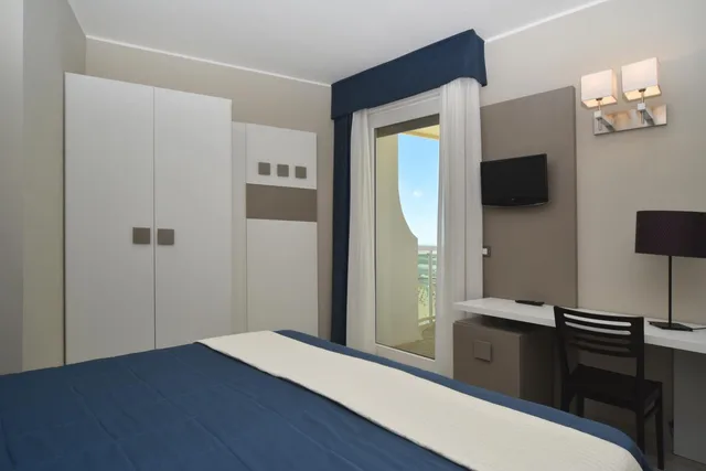 Comfort, Double or Twin Bed, Side Sea View, Balcony، Anthony 7/10