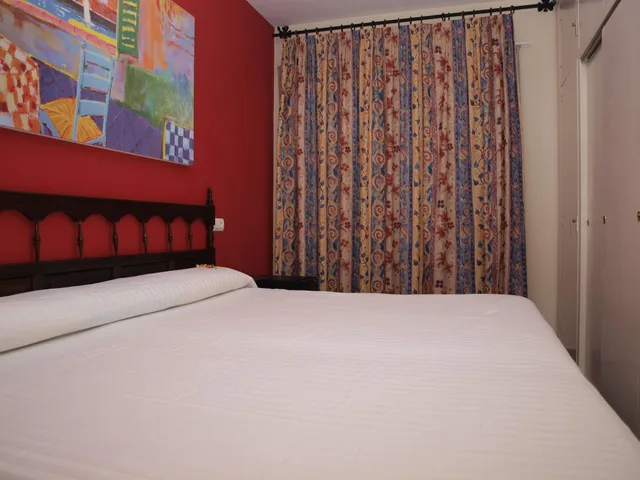 Room, Double or Twin Bed, Pool View, Attic، El Cid Hotel 3/4