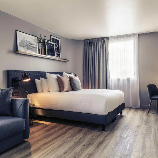 Family, 1 Double and 1 Single Bed, Mercure Paris Gennevilliers 1/5