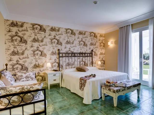 Superior, Double or Twin Bed, Hotel Danieli Pozzallo 2/8