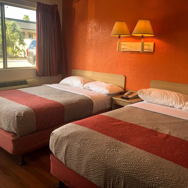 غرفة بريميوم رباعية، Motel6 Jacksonville, FL - Orange Park 6/10