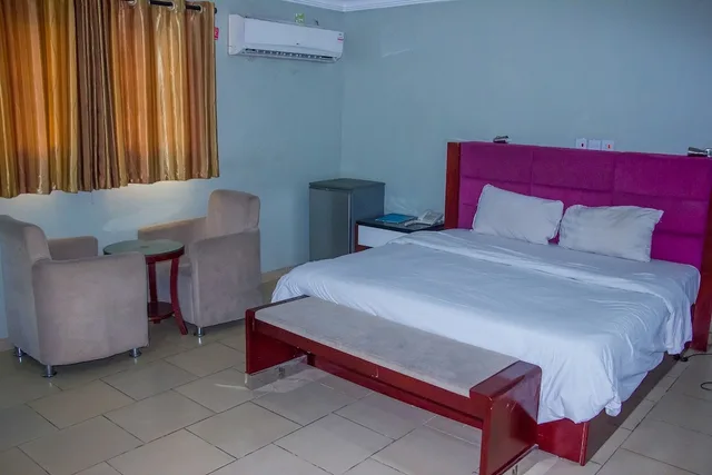 غرفة ديلوكس بسرير مزدوج، Folade Hotels 2/9