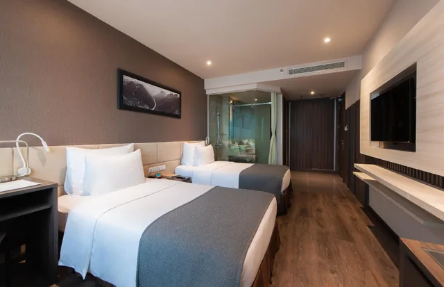 Deluxe, Twin Beds, Partial Sea View, Alana Nha Trang Beach Hotel 1/3
