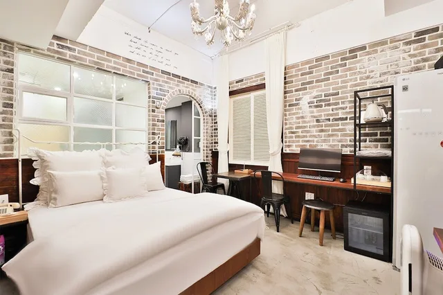 Suite, Double Bed, February Hotel Hwanggeum 4/10
