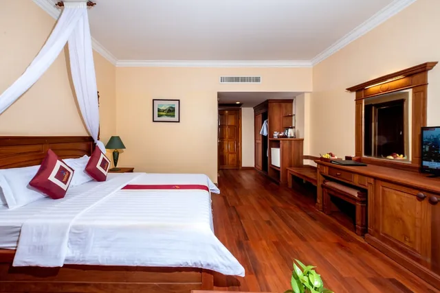 غرفة سوبيريور بسرير كينج، Pacific Hotel and Spa Siem Reap 1/5