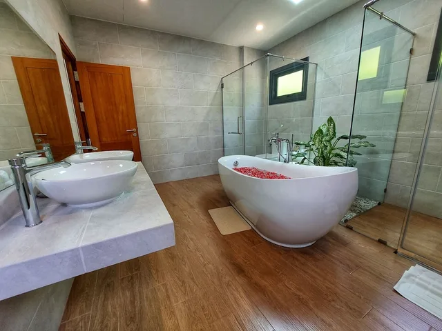 Villa, Single, Beach Front, Sofa, Supalai Scenic Bay Resort and Spa 2/2