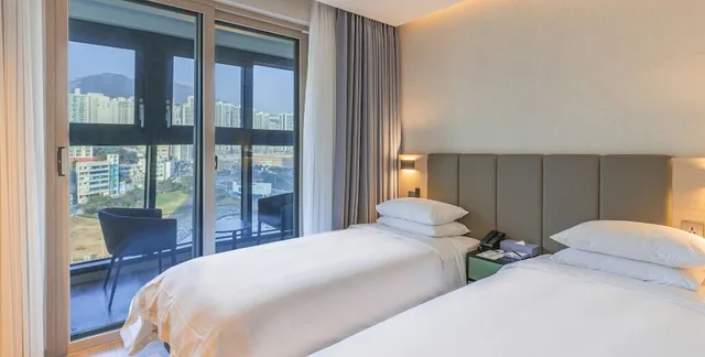 Deluxe, Twin Beds, City View, Citadines Connect Hari Busan 1/2