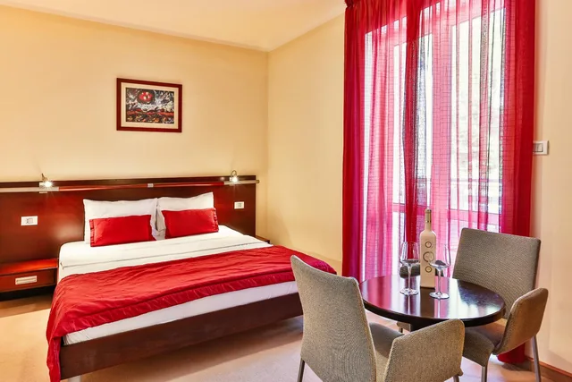 غرفة بسرير مزدوج بشرفة، Hotel Max Prestige 6/7