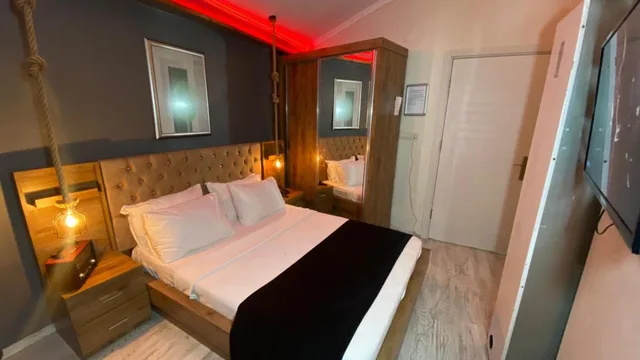 غرفة بسرير كينج بجاكوزي، Chez Bore Boutique Hotel 2/10