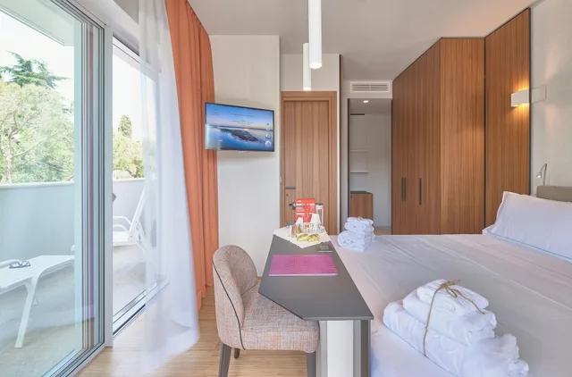غرفة كلاسيكية بسرير مزدوج، Hotel Ocelle Thermae & Spa 2/4