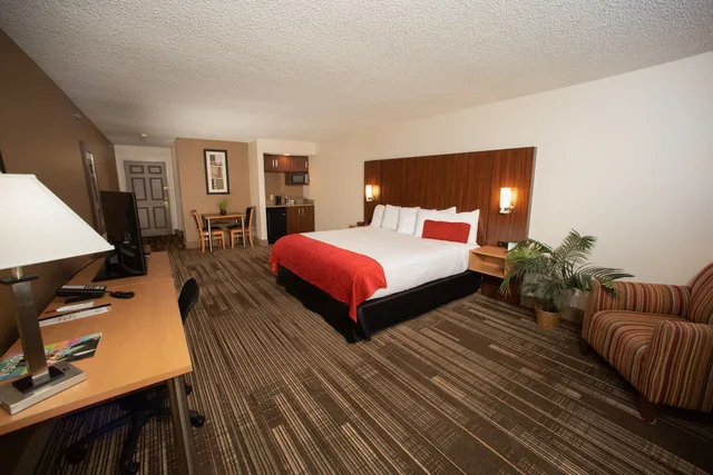 غرفة قياسية بسرير كينج، Northfield Inn Suites Conference Center 2/3