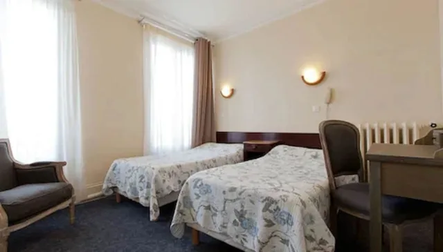 غرفة بسريرين منفصلين، Grand Hotel De L europe 3/5